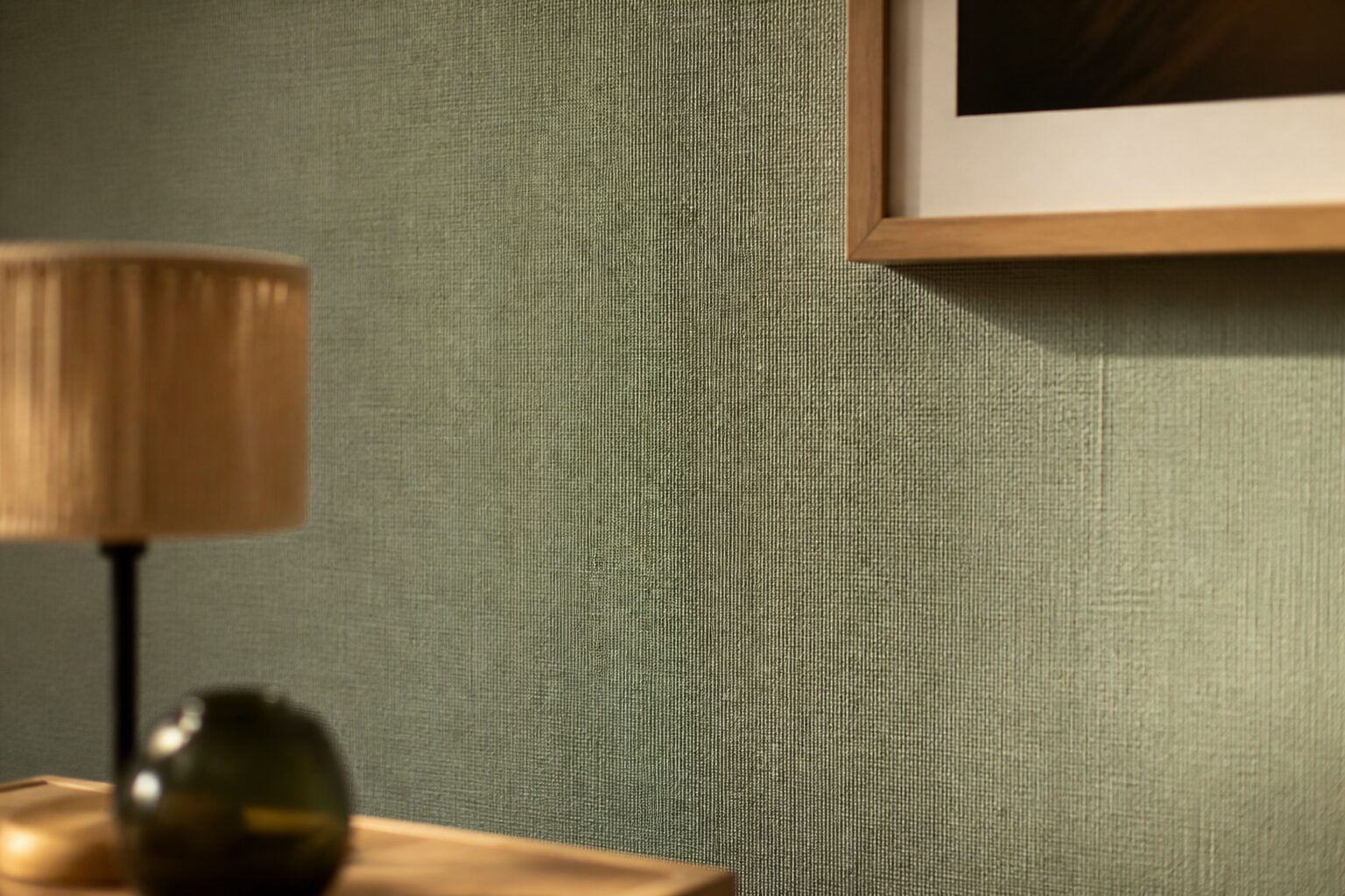 Comment peindre sur du tissu mural ?