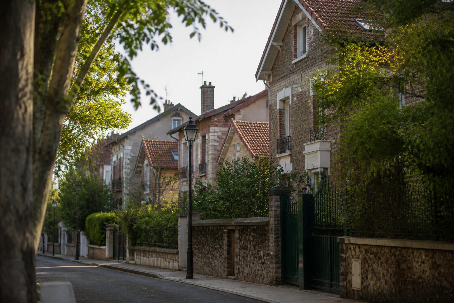 S’installer à Mantes-la-Jolie : les quartiers à éviter et ceux à privilégier